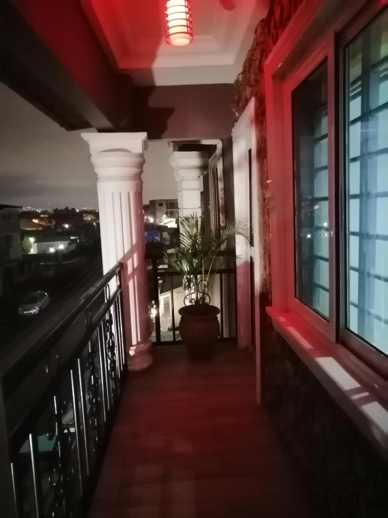 Terra Santa Lodgings Аккра Экстерьер фото