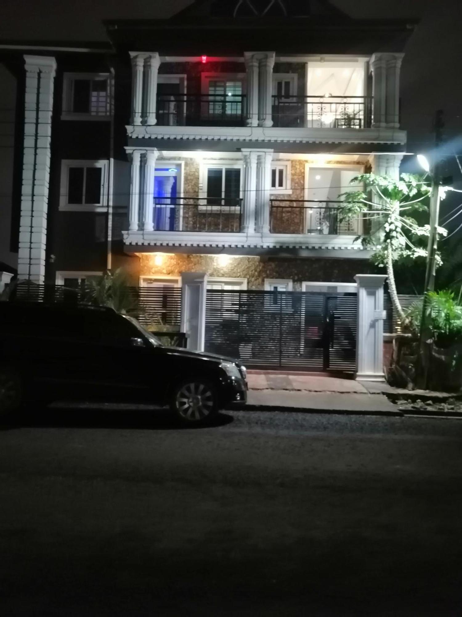 Terra Santa Lodgings Аккра Экстерьер фото